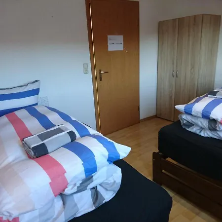 Ubytování v soukromí An Der Gruenen Donau - Ferienwohnung, Ferienzimmer, Parken Bitte Gegenueber Auf Der Strassenseite *